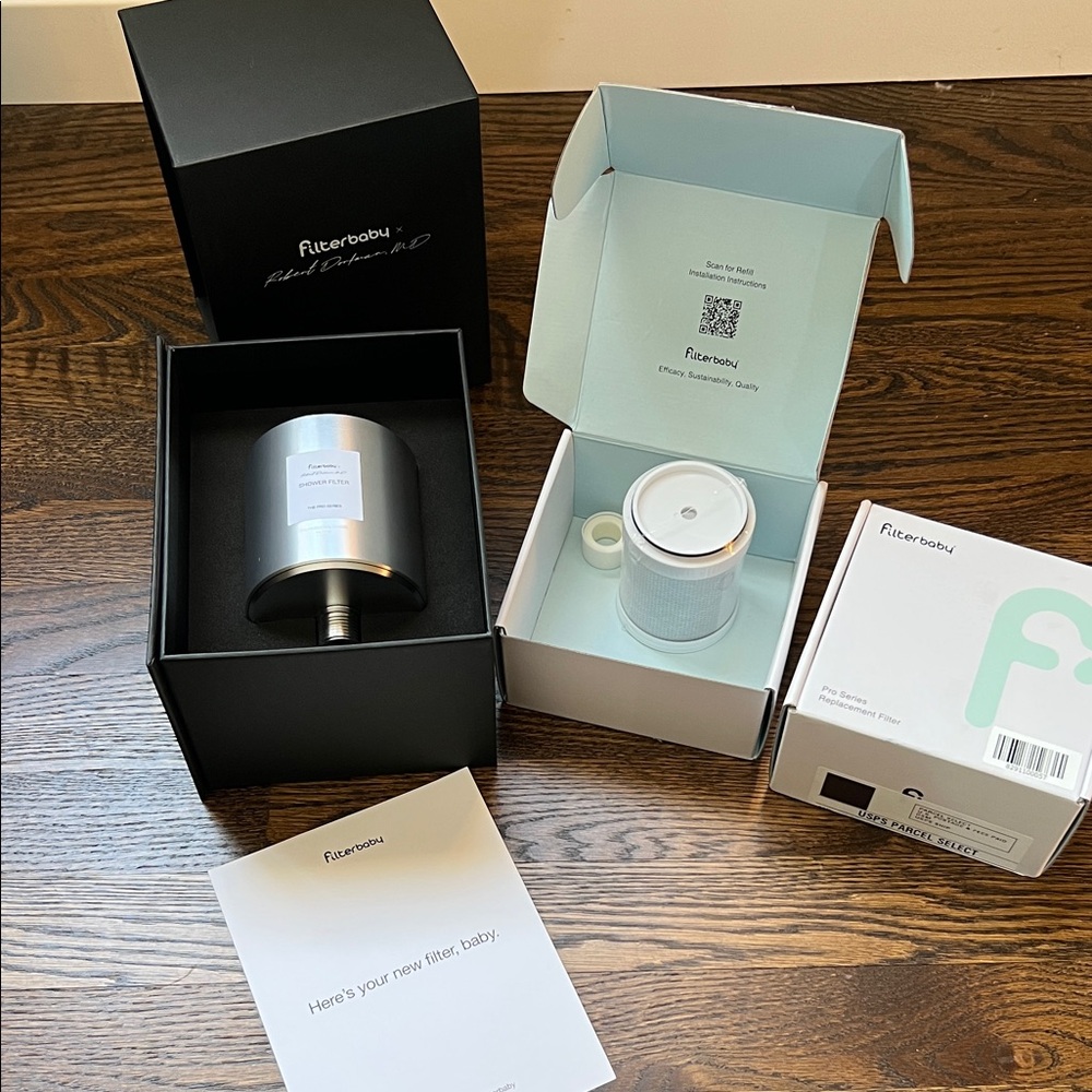 BRAND NEW Filterbaby Shower Filter (includes 3 new filters)